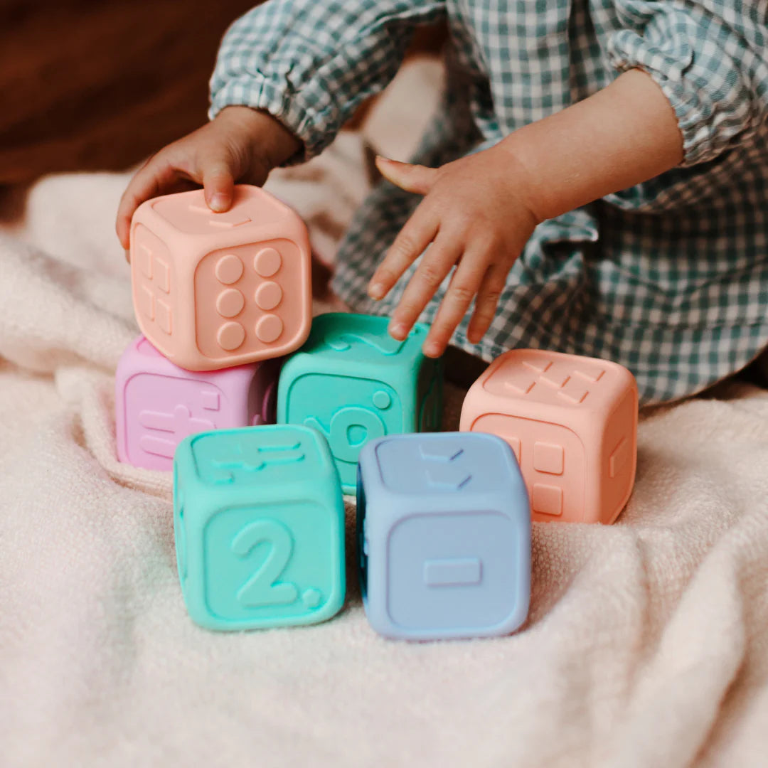 My First Dice- BUBBLEGUM & PEACH